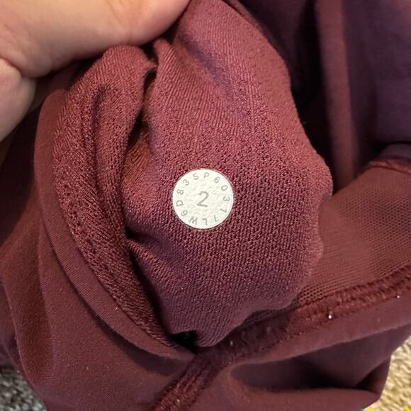 Lululemon Size 2 Namaskar Crop Garnet Pants Athleisure Workout - Picture 7 of 8